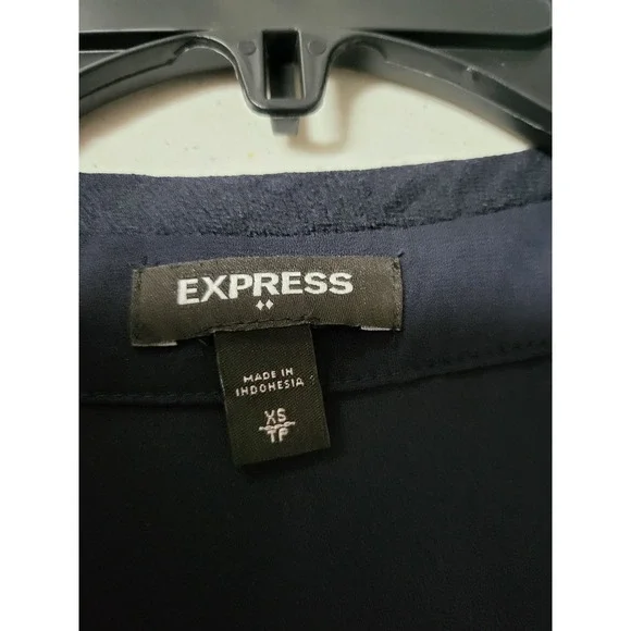 Express Black Lace Sleeve V Neck Sheer Blouse Top Women's Size 6 - Picture 9 of 9